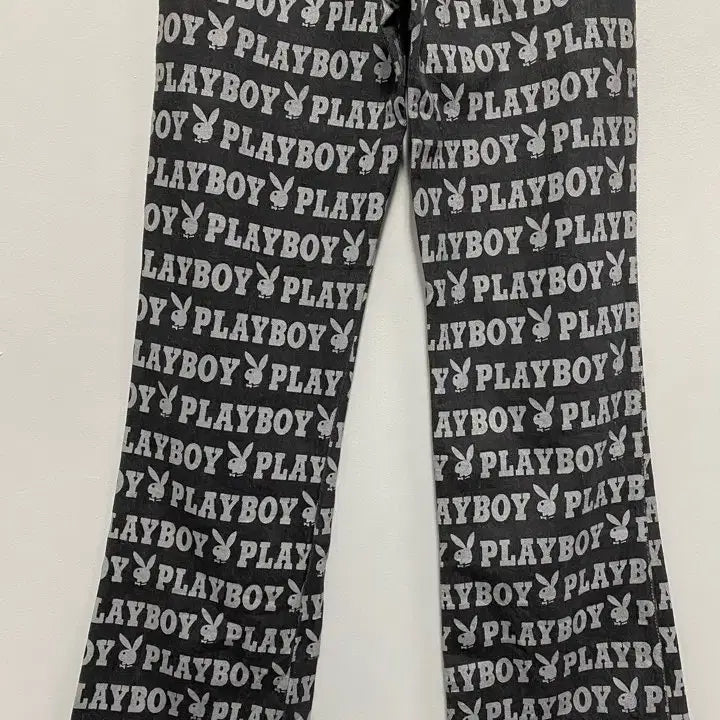 [BUNJANG] 빈티지 PLAY BOY 로고 프린팅 부츠컷 데님팬츠 / 빈티지 PLAY BOY 로고 프린팅 부츠컷 데님팬츠