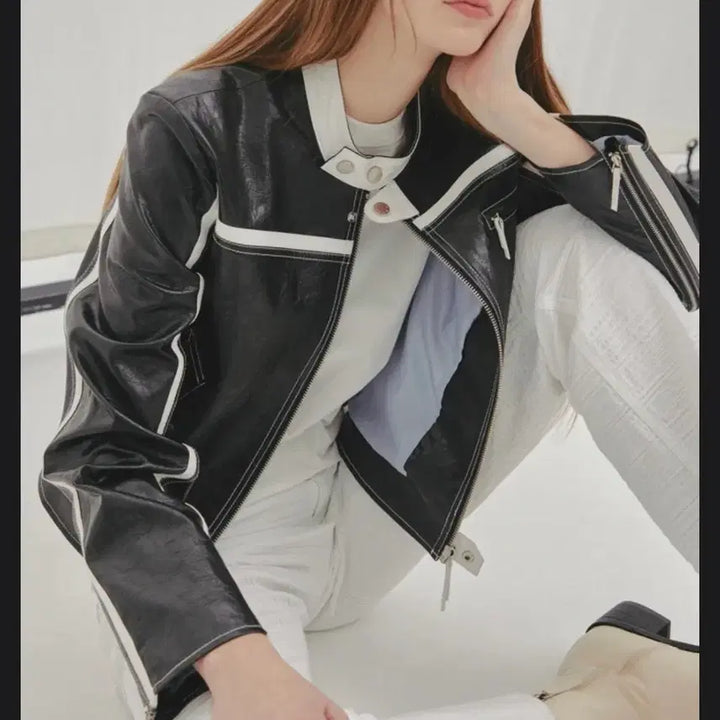 [SOLD OUT] 아비에무아 페이크레더 레이서 자켓