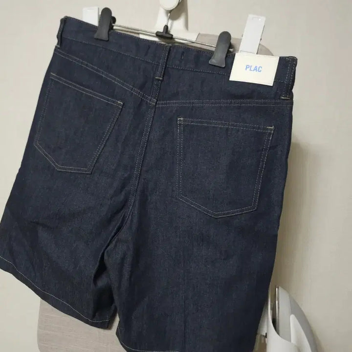 [SOLD OUT] plac  플랙 반바지 33