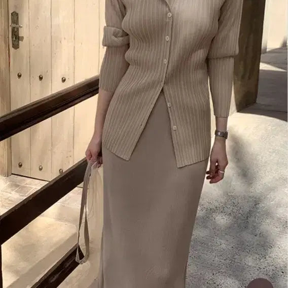 [SOLD OUT] 제이드몽 미들시즌 백슬릿 스커트 매트베이지