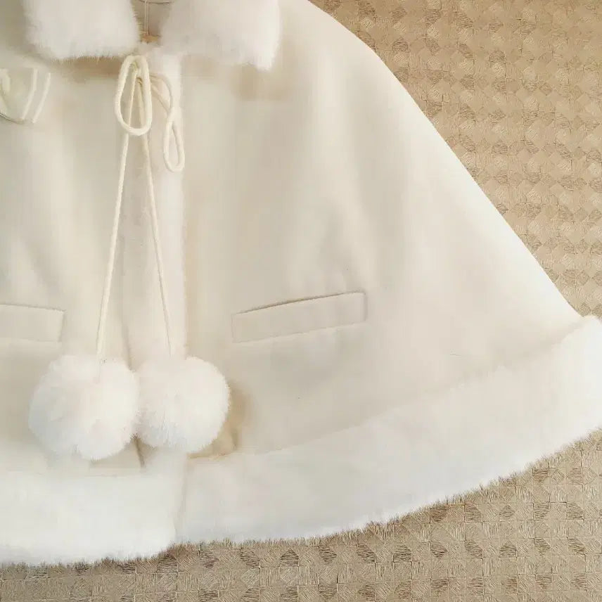 [BUNJANG] Ivory Fur Cape &amp; Skirt Set / 아이보리 퍼 망토 케이프 폼폼  &amp; 스커트 세트 히메갸루 라떼갸루 리즈리