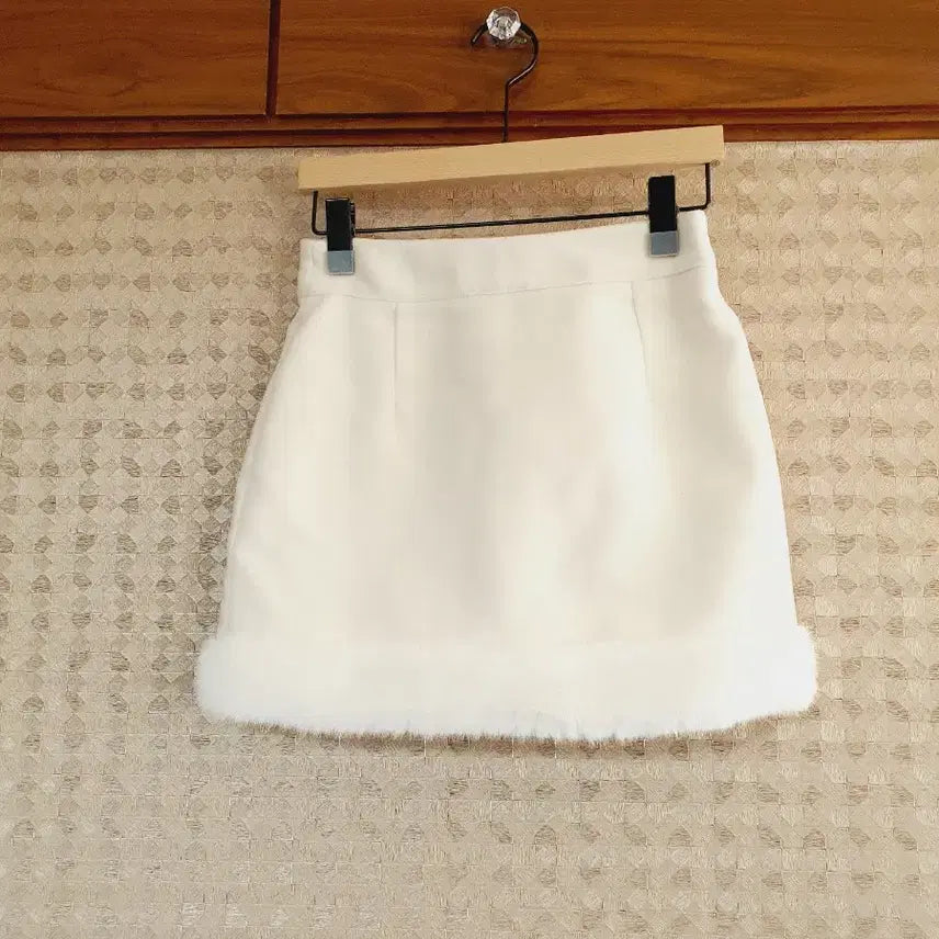 [BUNJANG] Ivory Fur Cape &amp; Skirt Set / 아이보리 퍼 망토 케이프 폼폼  &amp; 스커트 세트 히메갸루 라떼갸루 리즈리