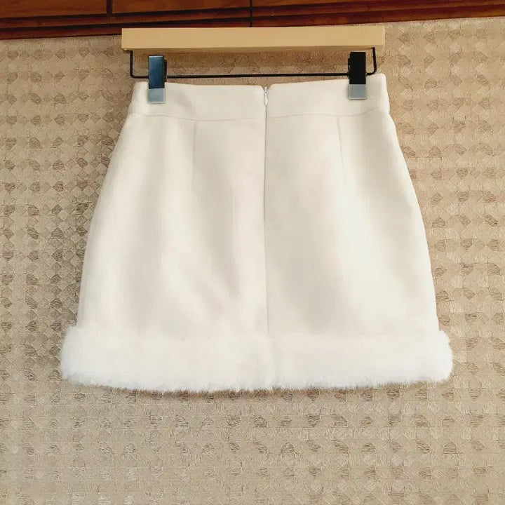 [BUNJANG] Ivory Fur Cape &amp; Skirt Set / 아이보리 퍼 망토 케이프 폼폼  &amp; 스커트 세트 히메갸루 라떼갸루 리즈리