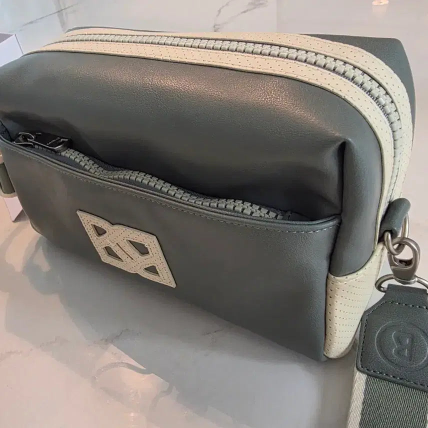 [SOLD OUT] 보그너 파우치