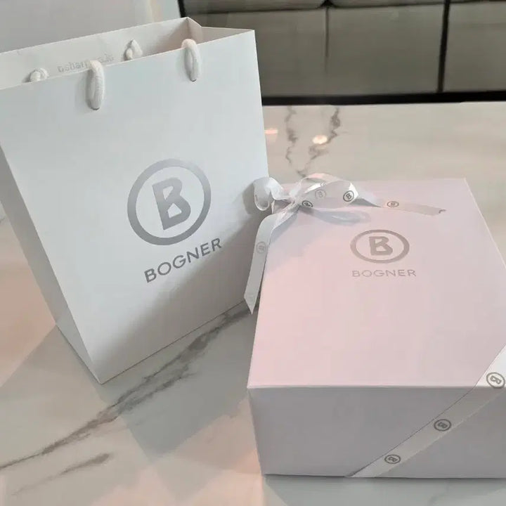 [SOLD OUT] 보그너 파우치