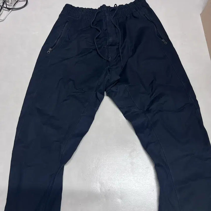 [SOLD OUT] 나이키 acg 팬츠 M
