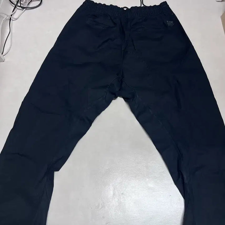 [SOLD OUT] 나이키 acg 팬츠 M