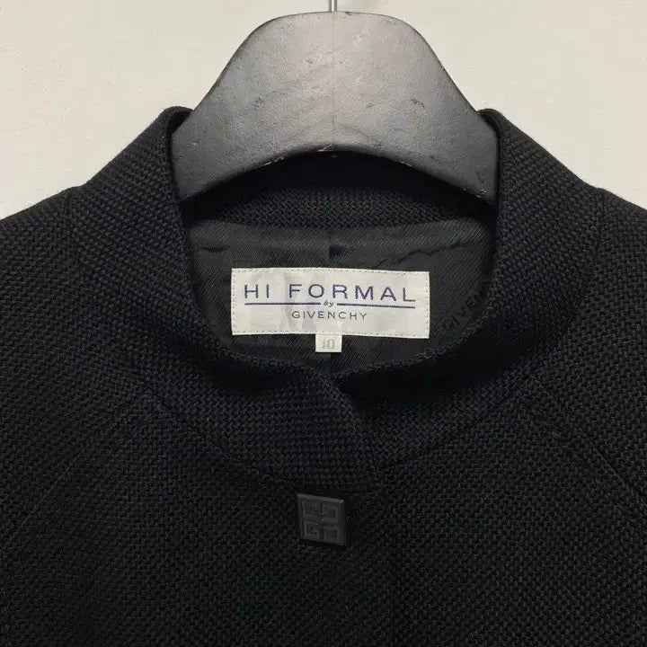 [BUNJANG] 빈티지 HI FORMAL by GIVENCHY 로고 버튼 울자켓 / 빈티지 HI FORMAL by GIVENCHY 로고 버튼 울자켓
