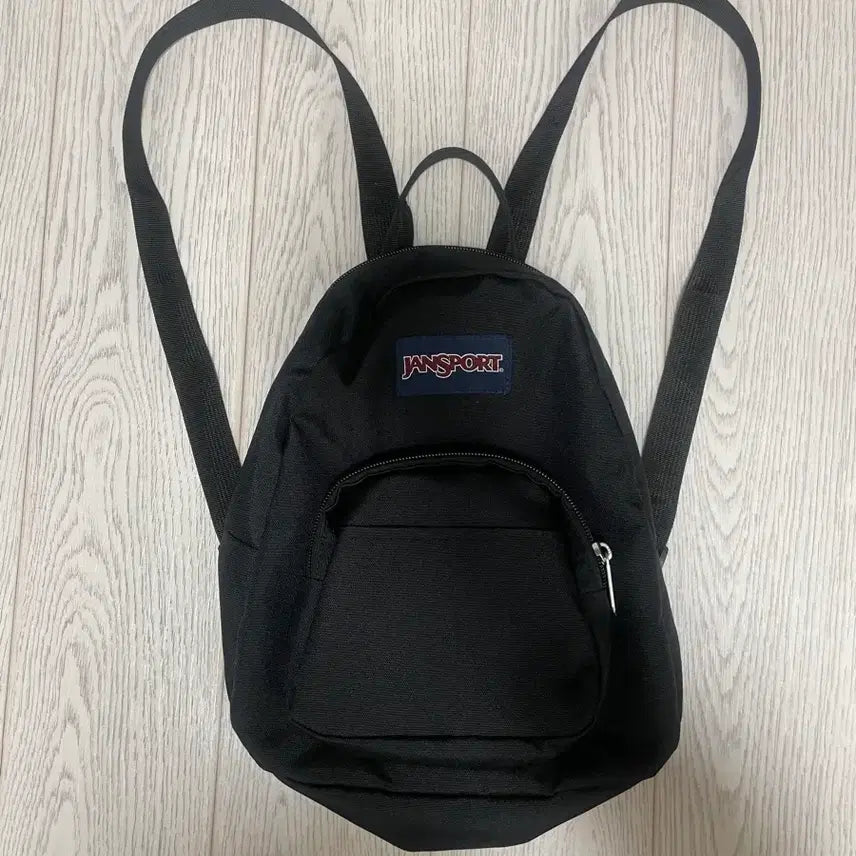 [SOLD OUT] 잔스포츠 미니백팩