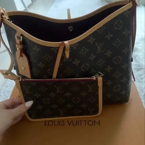 [BUNJANG] Carryall Monogram Shoulder Bag / 캐리올 모노 숄더백