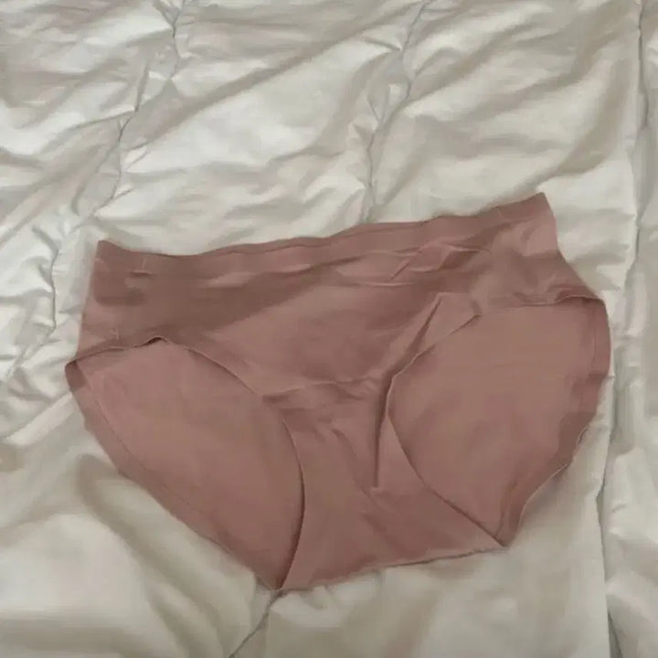 [BUNJANG] Seamless Triangle Panties / 심리스 삼각팬티