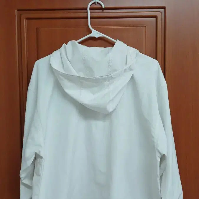 [SOLD OUT] 챔피온 화이트 아노락 바람막이 후드 자켓
