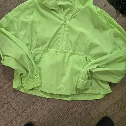 [BUNJANG] ZARA Neon Green Anorak Windbreaker / 자라형광 연두색 아노락 바람막이