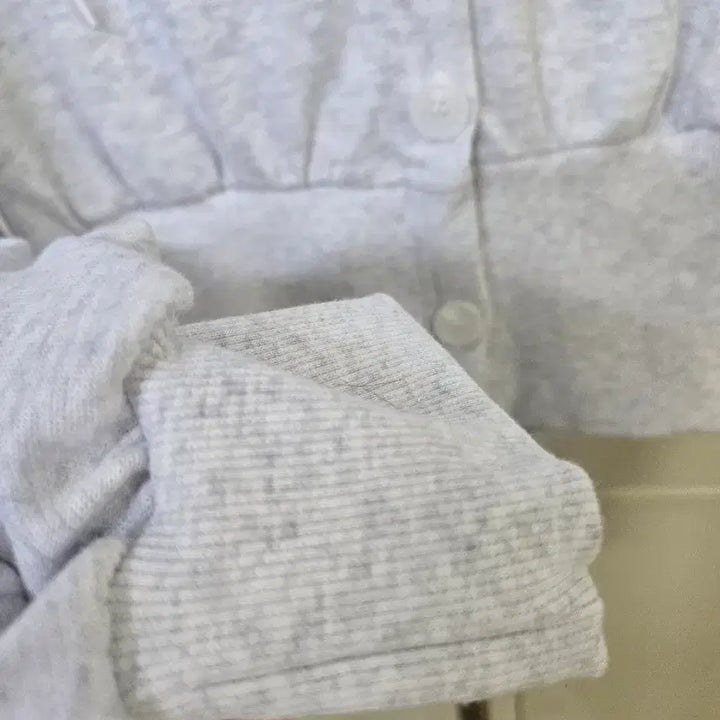 [BUNJANG] Gray Cropped Hooded Cardigan / 회색 후드 가디건 크롭 기장