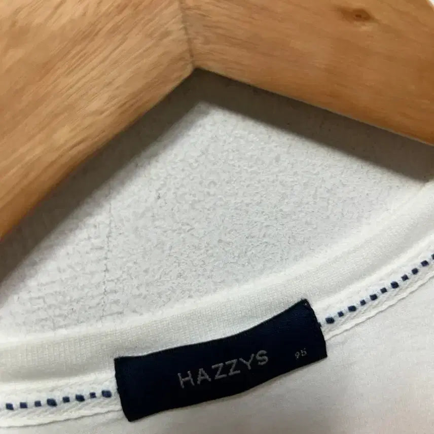 [BUNJANG] Hazzys White Stripe T-shirt M / 헤지스 화이트 스트라이프 반팔 티셔츠 M