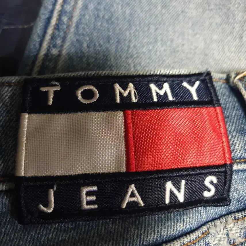 [BUNJANG] Tommy Jeans Relaxed Crop Stretch Washed Denim Pants Indigo / 타미진스 릴렉스드 크롭 스트레치 워싱 데님팬츠 인디고 (28)