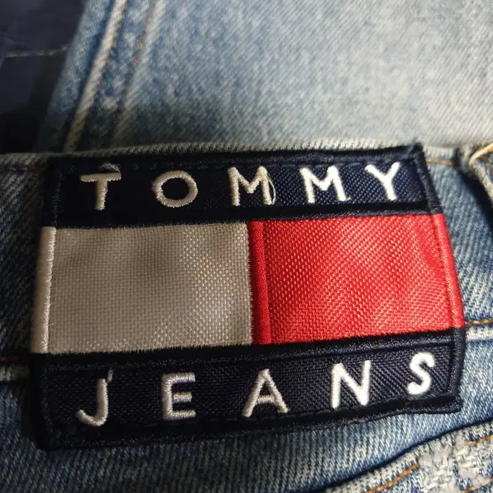 [BUNJANG] Tommy Jeans Relaxed Crop Stretch Washed Denim Pants Indigo / 타미진스 릴렉스드 크롭 스트레치 워싱 데님팬츠 인디고 (28)