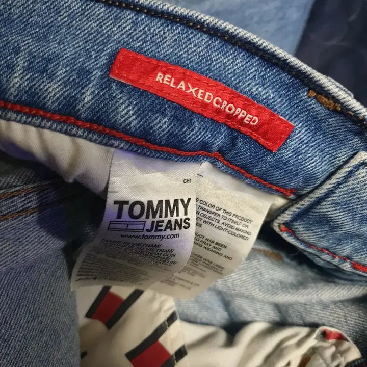 [BUNJANG] Tommy Jeans Relaxed Crop Stretch Washed Denim Pants Indigo / 타미진스 릴렉스드 크롭 스트레치 워싱 데님팬츠 인디고 (28)