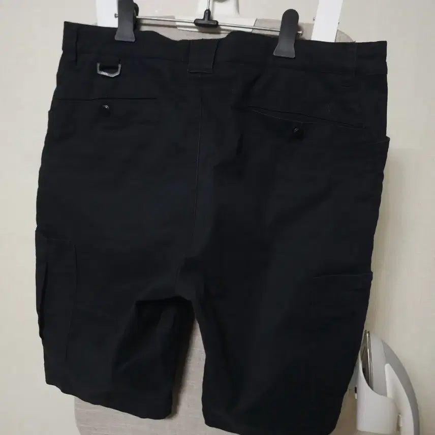 [SOLD OUT] 내셔널지오그래픽 블랙 카고 반바지34