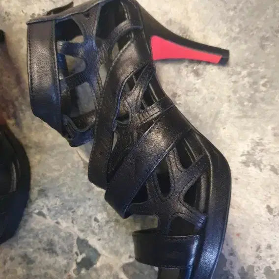 [BUNJANG] Suecomma Bonnie Black Strap Heels / 슈콤마보니 블랙 스트랩 힐