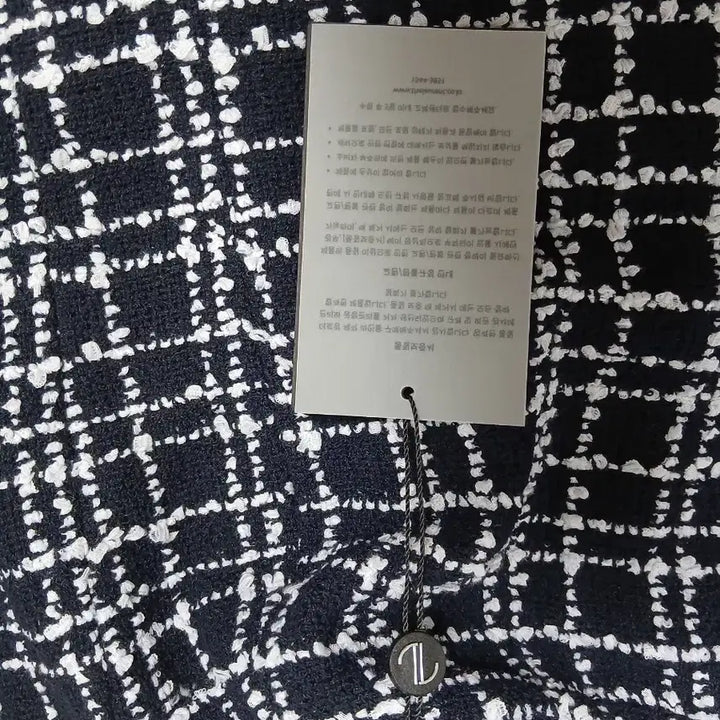 [BUNJANG] The Row Fringe Tweed Classic Top - Navy / 더로랑 프린지 트위드클래식 탑 m 네이비