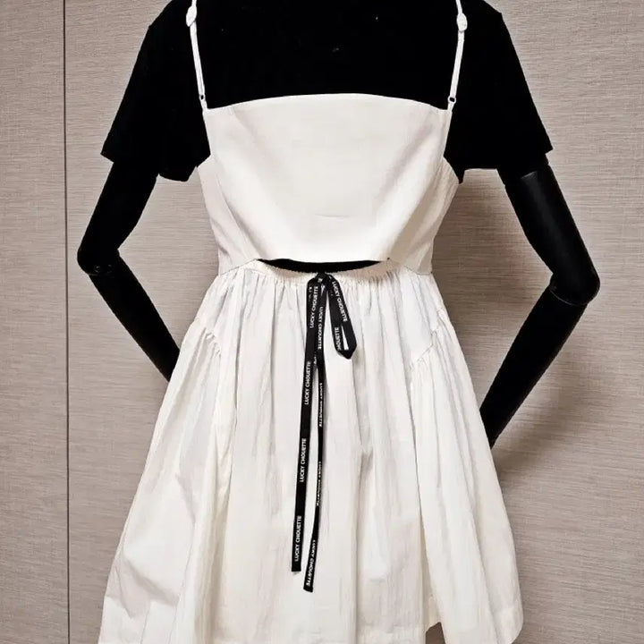 [BUNJANG] Lucky Chouette Black and White Bustier Top / 럭키슈에뜨 블랙앤화이트 뷔스티에 36