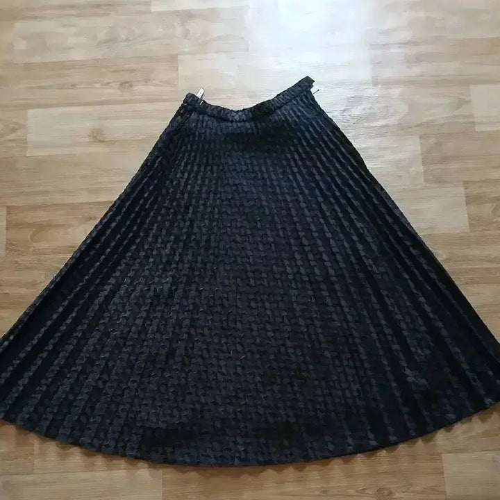 [BUNJANG] CECI OU CELA Pleated Skirt / 미착용 CECI OU CELA 브랜드의 플리츠 스커트