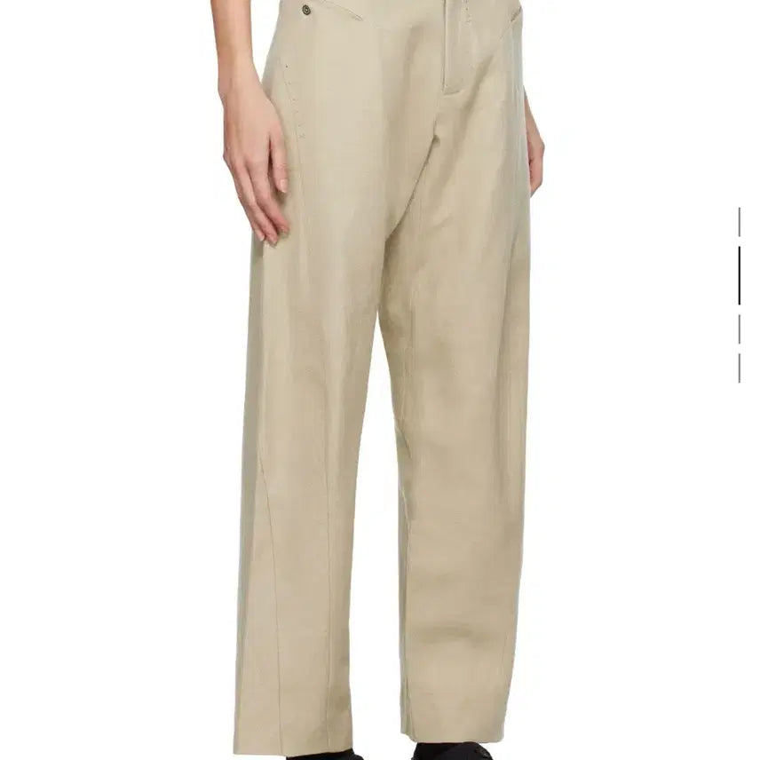 [BUNJANG] Hyeinseo 24FW Bent Trousers Beige / (2) 혜인서 24FW 벤트 트라우저 베이지 새상품 HYEINSEO