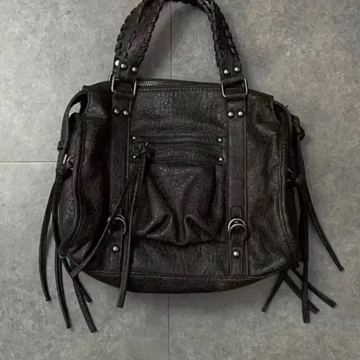 [SOLD OUT] 버쉬카 bershka city bag빈티지 스타일 블랙 가죽 숄더백