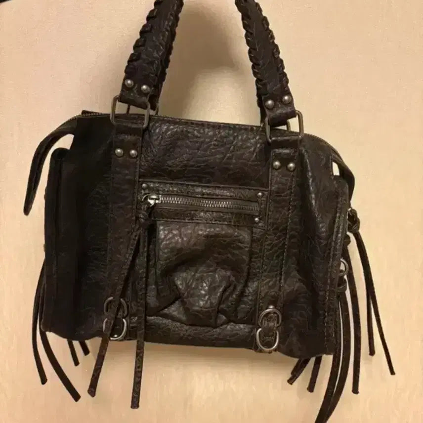 [SOLD OUT] 버쉬카 bershka city bag빈티지 스타일 블랙 가죽 숄더백
