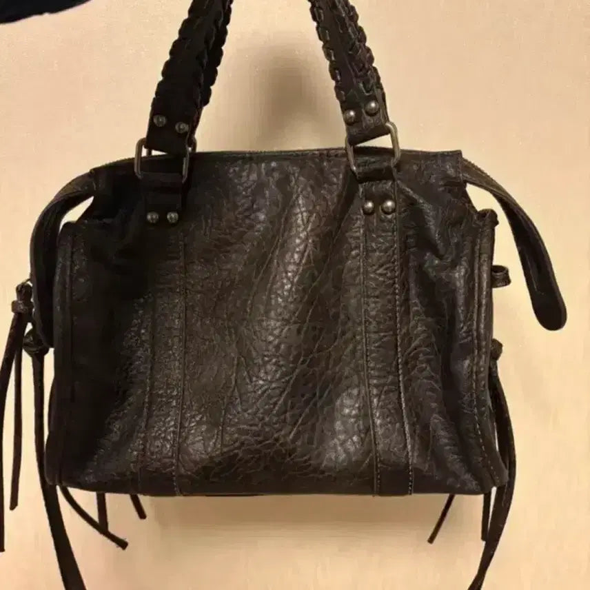 [SOLD OUT] 버쉬카 bershka city bag빈티지 스타일 블랙 가죽 숄더백