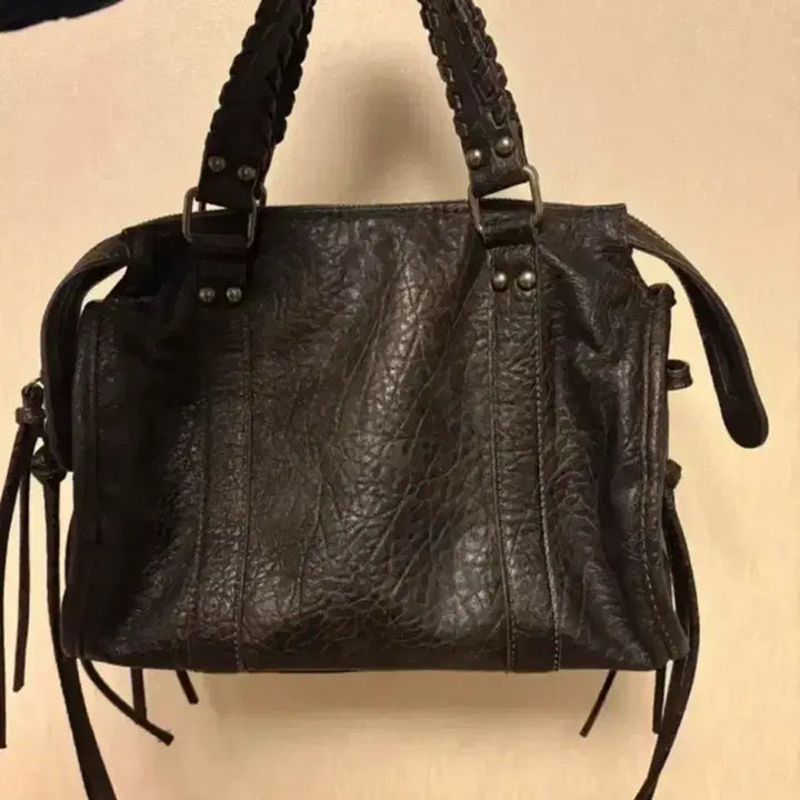 [SOLD OUT] 버쉬카 bershka city bag빈티지 스타일 블랙 가죽 숄더백