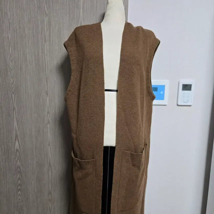 [BUNJANG] Gobi Cashmere 100% Long Knit Vest / 고비 캐시미어 롱 니트 조끼 브라운 포켓 베스트