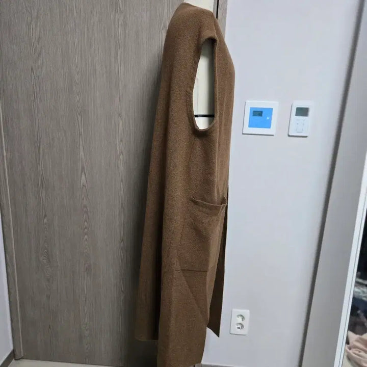 [BUNJANG] Gobi Cashmere 100% Long Knit Vest / 고비 캐시미어 롱 니트 조끼 브라운 포켓 베스트