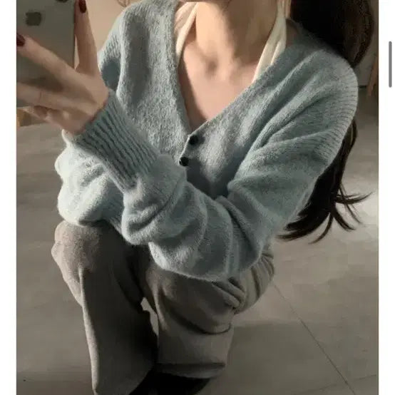 [BUNJANG] Onhau V-Neck Cardigan (Sky Blue) / Onhau 브이넥 가디건 하늘색(새상품)