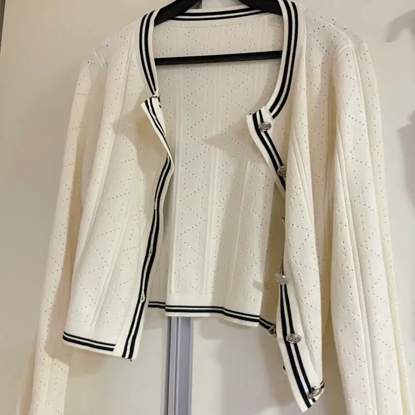 [BUNJANG] Ivory Knit Three-Piece Set / 아이보리색 니트 쓰리피스 나시 가디건 치마 세트