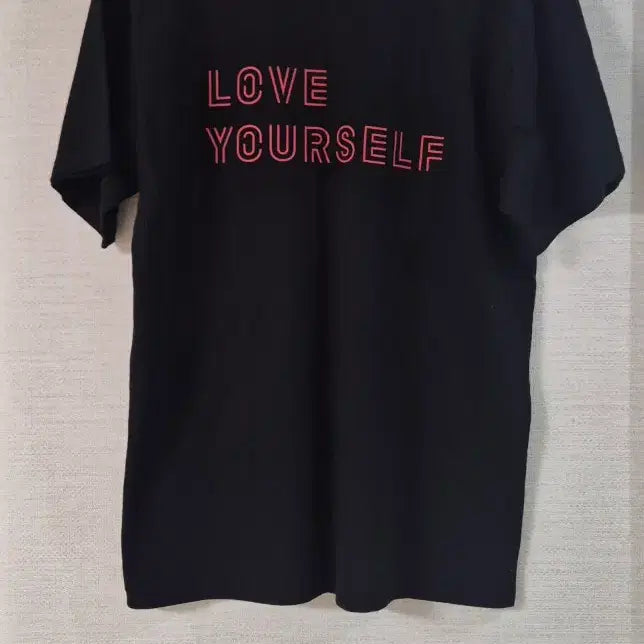 [BUNJANG] BTS World Tour Black Pocket T-Shirt / BTS 월드투어 블랙 티셔츠