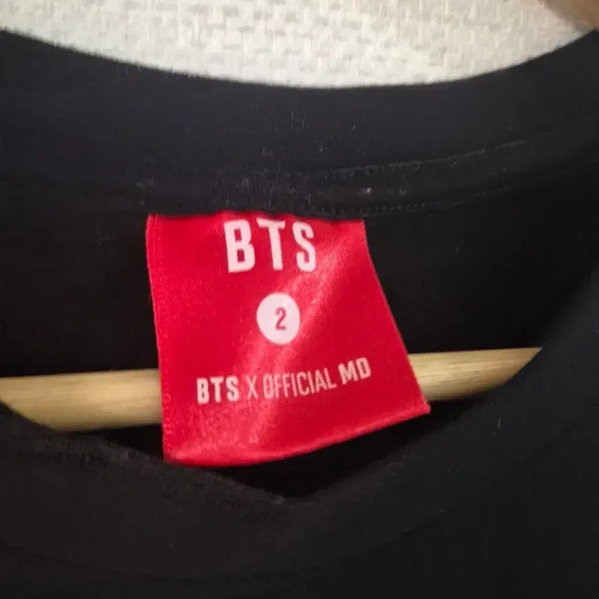 [BUNJANG] BTS World Tour Black Pocket T-Shirt / BTS 월드투어 블랙 티셔츠
