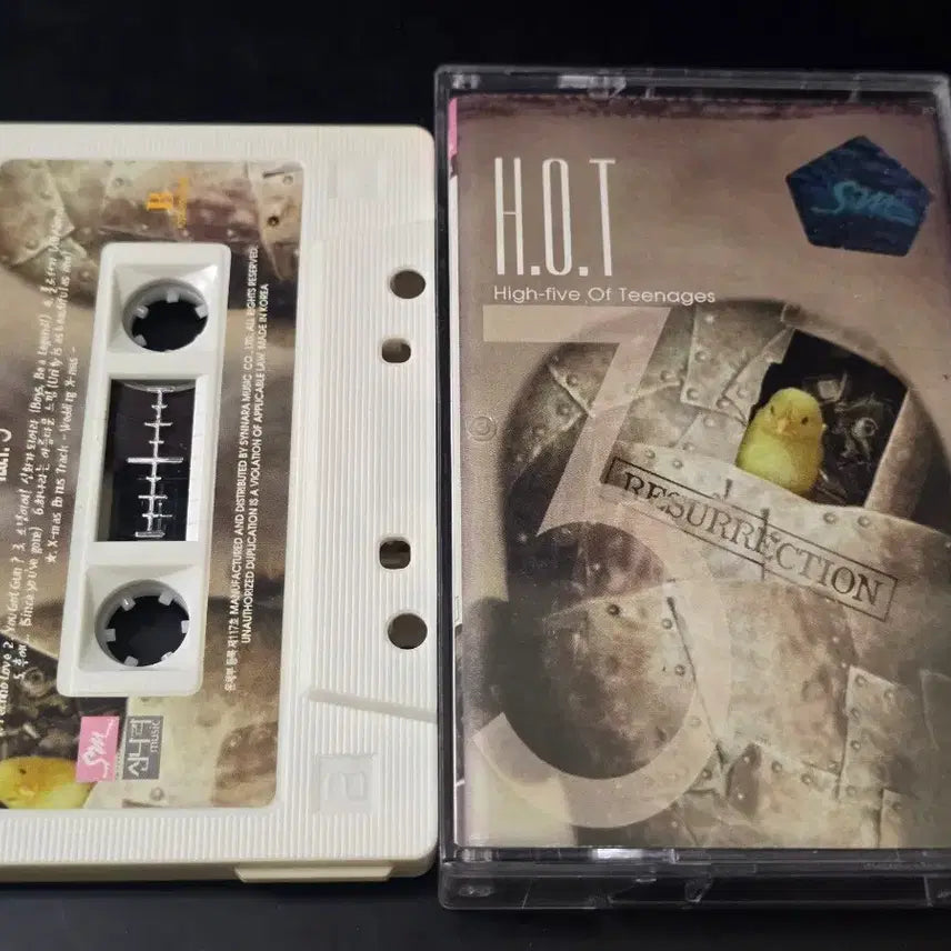 [BUNJANG] H.O.T. Resurrection 3rd Album Cassette Tape / H.O.T. 3집 Resurrection (빛/열맞춰) 카세트테이프 판매