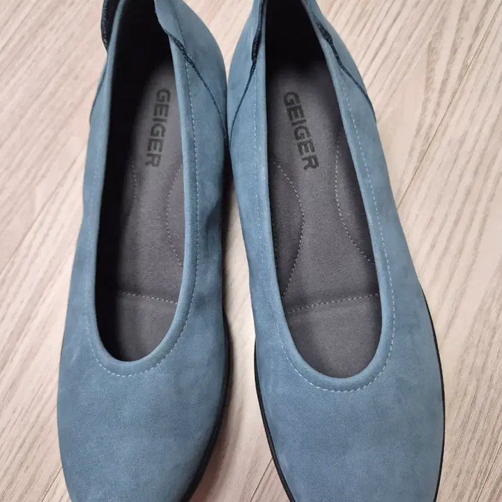 [BUNJANG] Geiger Blue Suede Women&