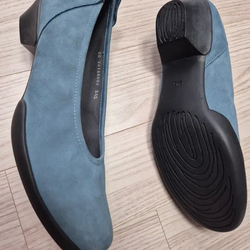 [BUNJANG] Geiger Blue Suede Women&