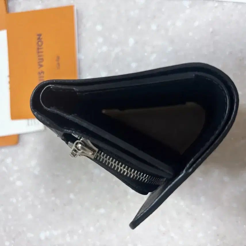 [SOLD OUT] 루이비통지갑 M63322
