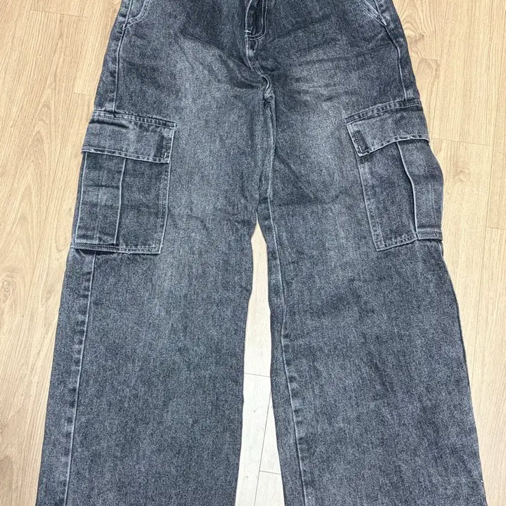 [BUNJANG] ANOTHERONE Black Cargo Pants / 애니원모어 흑청 카고팬츠