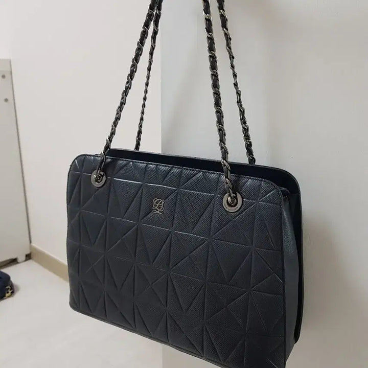 [BUNJANG] Louis Quatorze Shoulder Bag - New Condition / 루이가또즈 숄더백 ㅡ 거의 새제품