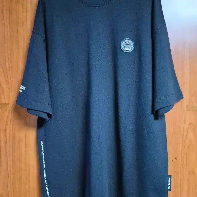 [SOLD OUT] 가격내림) 라이프워크 남여공용 반팔 세트