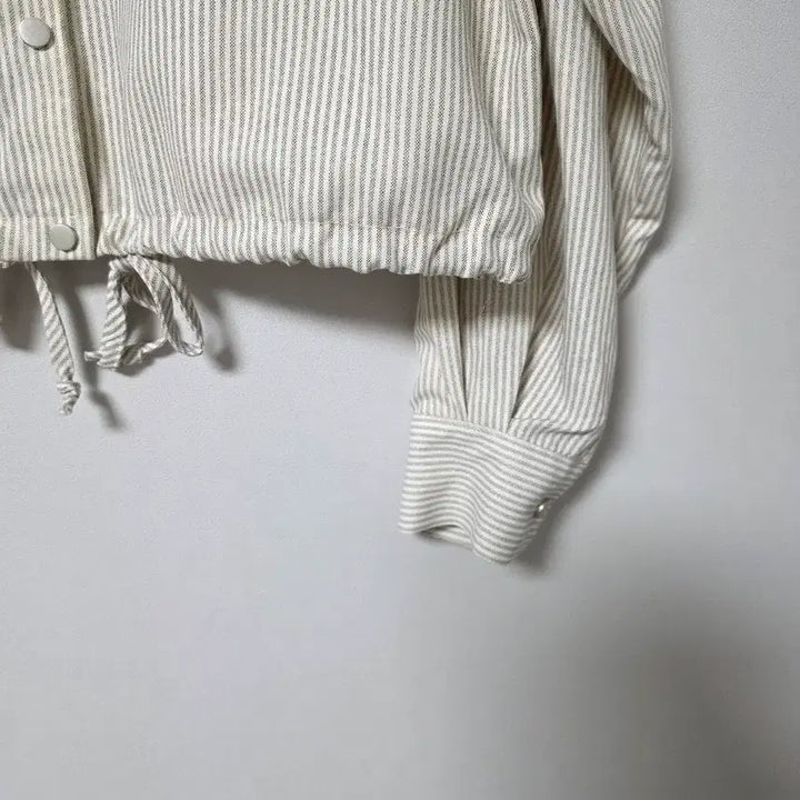 [BUNJANG] Striped Crop Jacket / 66~77/A급/크롭 봄여름가을용 스트라이프 자켓