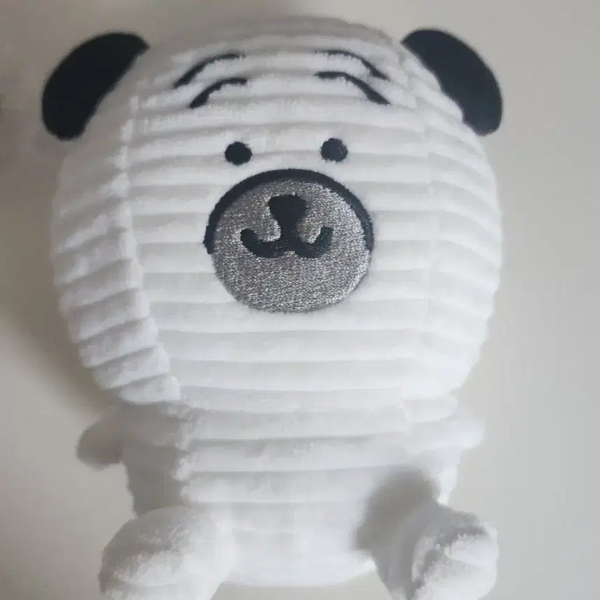 [BUNJANG] Nagano Pug Shima Shima Plush Toy / 나가노 퍼그 시마시마 인형 택x