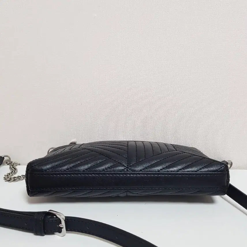 [BUNJANG] Oryany Crossbody Bag / 오야니 크로스백 ㅡ 정품