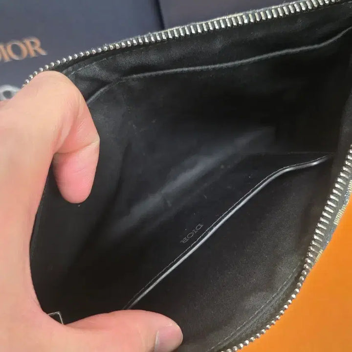 [BUNJANG] Dior Oblique A5 Clutch / 디올 오블리크 A5 클러치