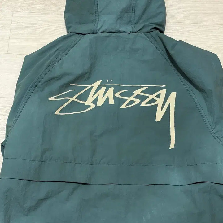 [SOLD OUT] 크림택 제거x) 스투시 웨이브 다이 비치 쉘 자켓 아틀란틱 m